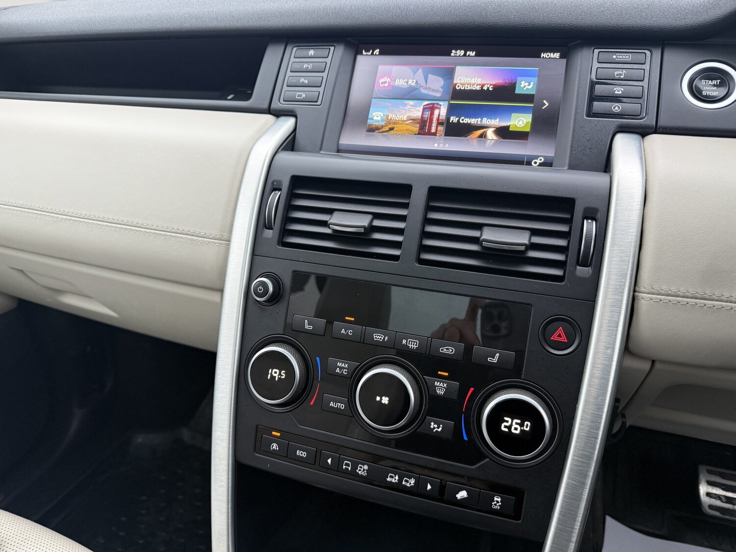 Used Land Rover Discovery Sport 2015 for sale - 77453429: Photo 24