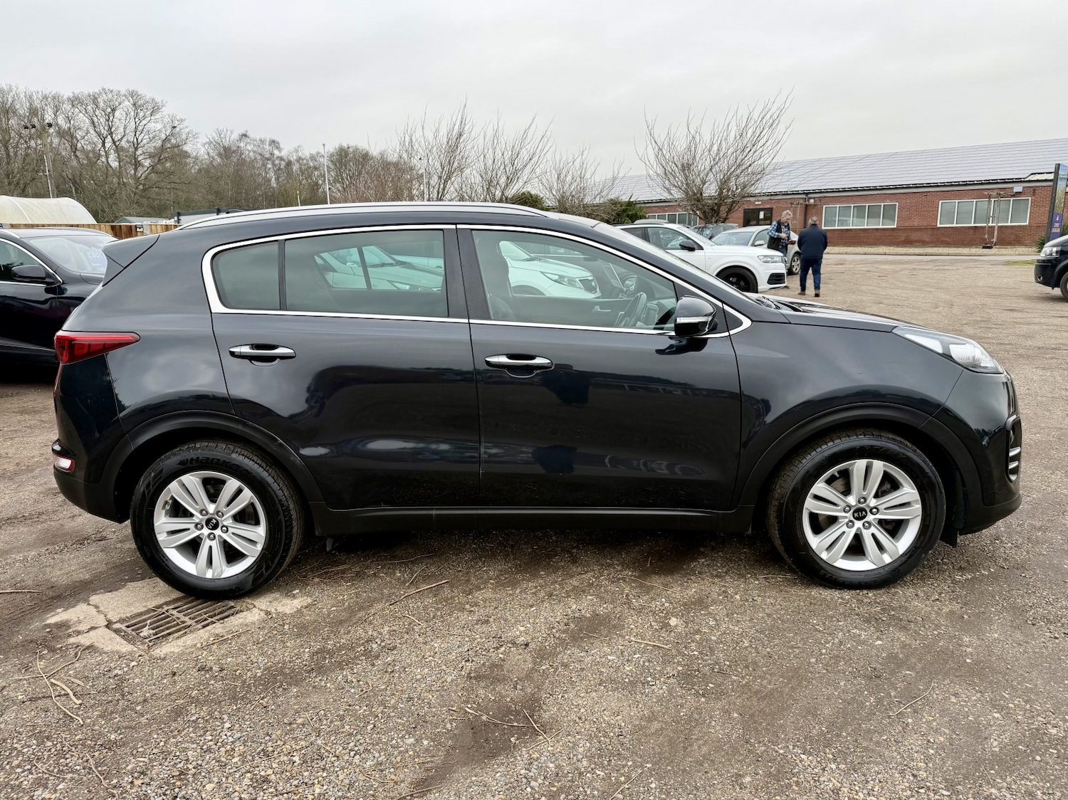 Used Kia Sportage 2017 for sale - 77342573: Photo 2