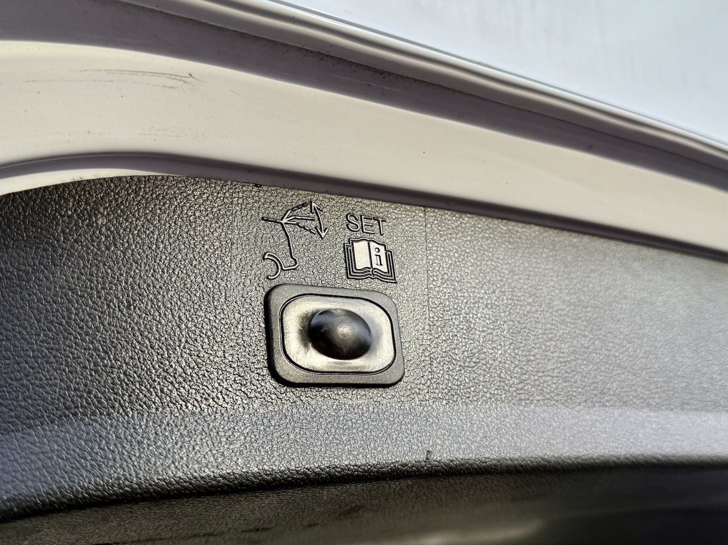 Used Ford Kuga 2014 for sale - 77277364: Photo 11