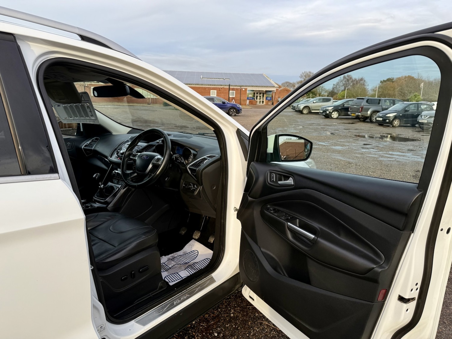 Used Ford Kuga 2014 for sale - 77277364: Photo 16