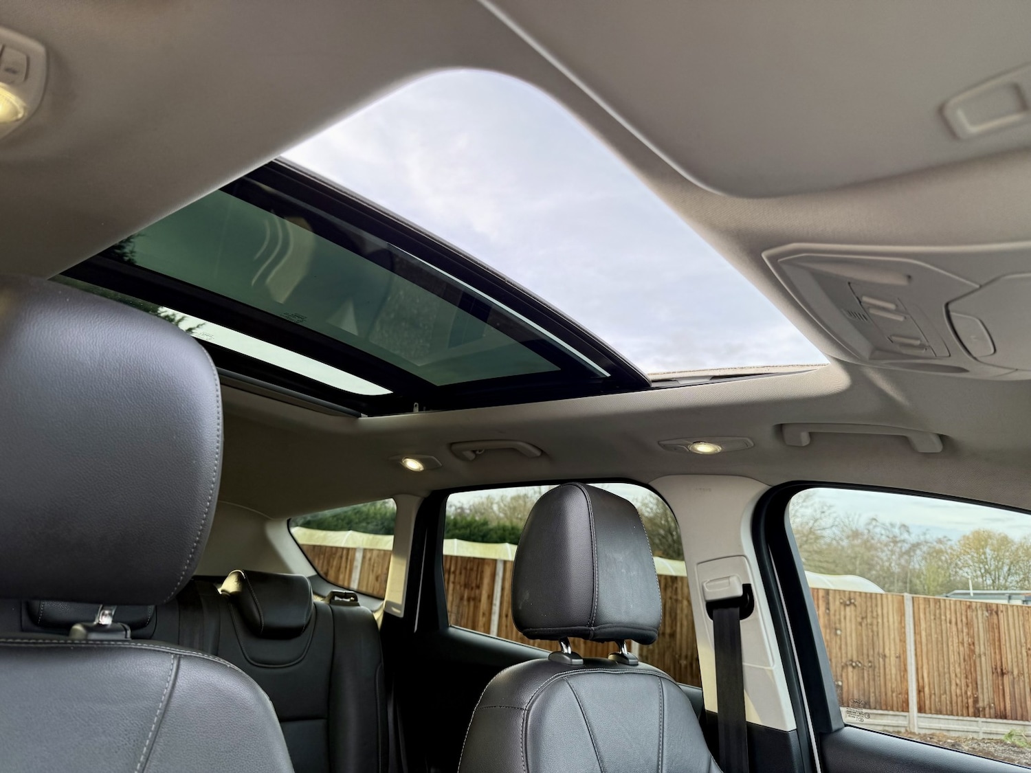 Used Ford Kuga 2014 for sale - 77277364: Photo 24