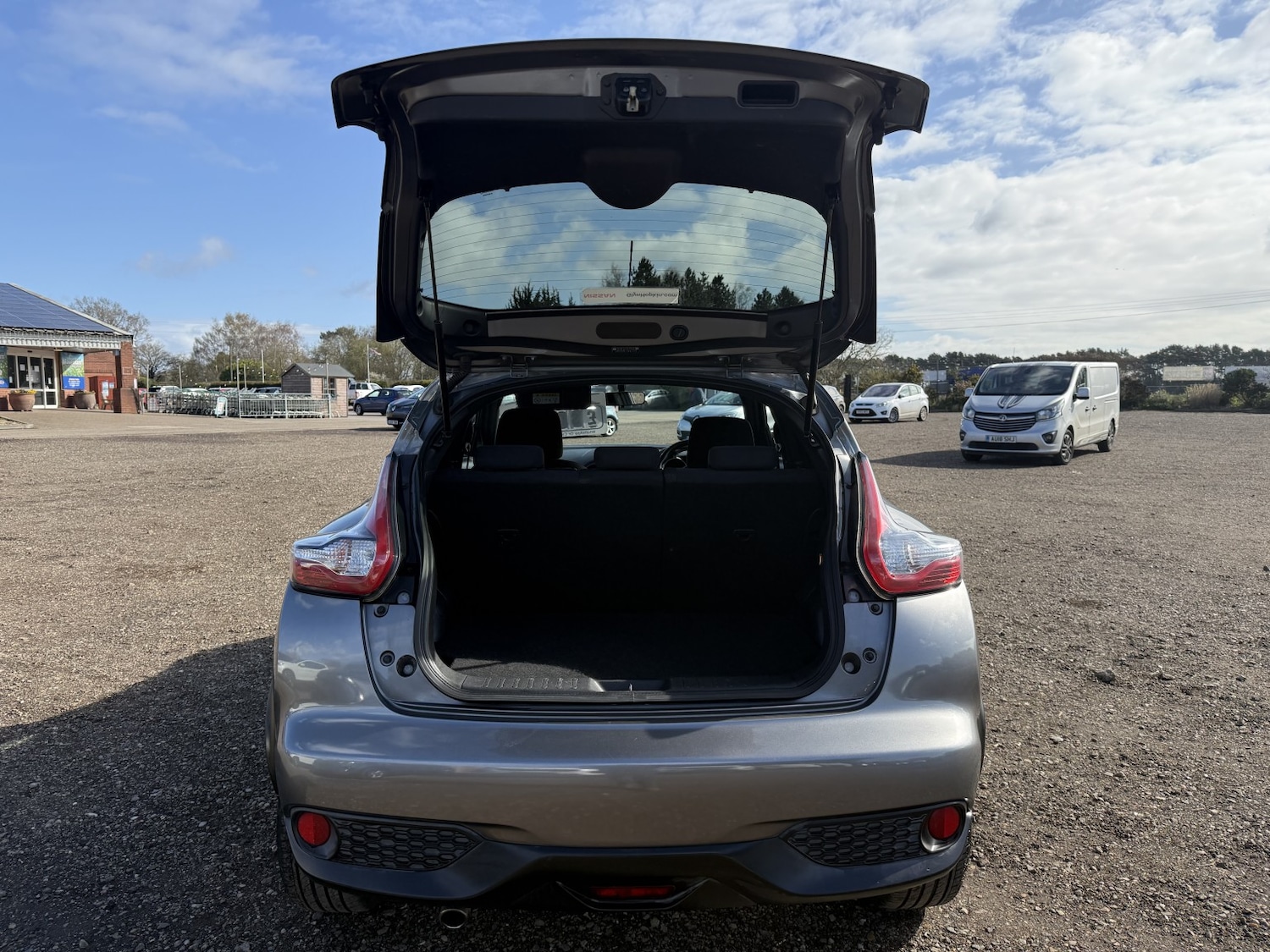 Used Nissan Juke 2015 for sale - 78031768: Photo 11