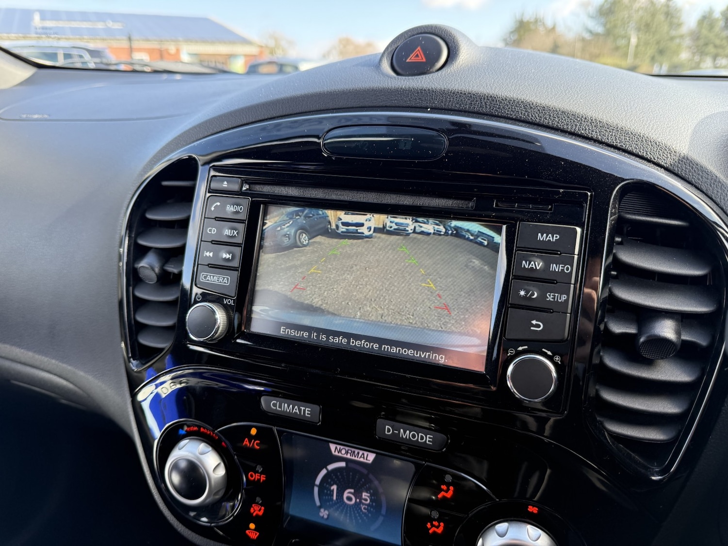 Used Nissan Juke 2015 for sale - 78031768: Photo 20