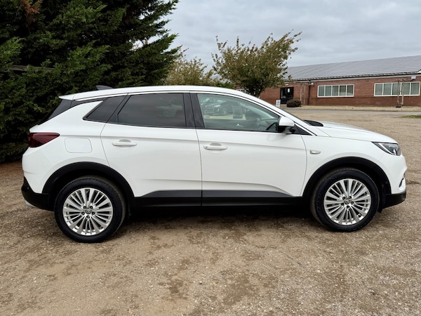 Used Vauxhall Grandland X 2018 for sale - 76225229: Photo 8