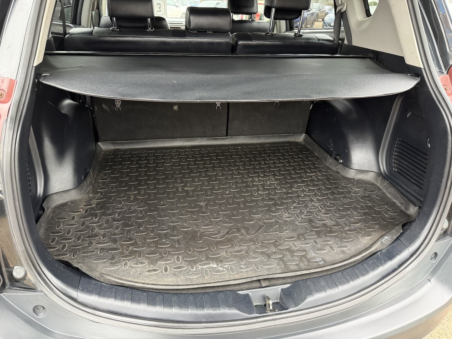 Used Toyota RAV4 2013 for sale - 77781765: Photo 12