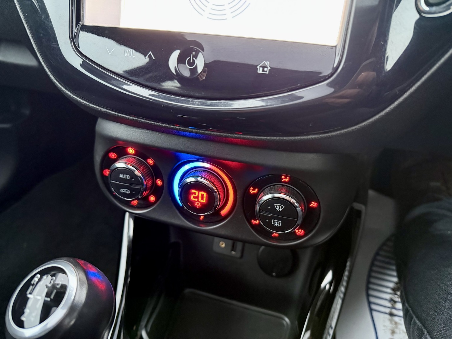 Used Vauxhall ADAM 2015 for sale - 76758831: Photo 21