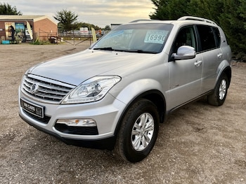 Used Ssangyong Rexton 2017 for sale - 76225230: Photo 3