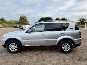 Used Ssangyong Rexton 2017 for sale - 76225230: Photo 4
