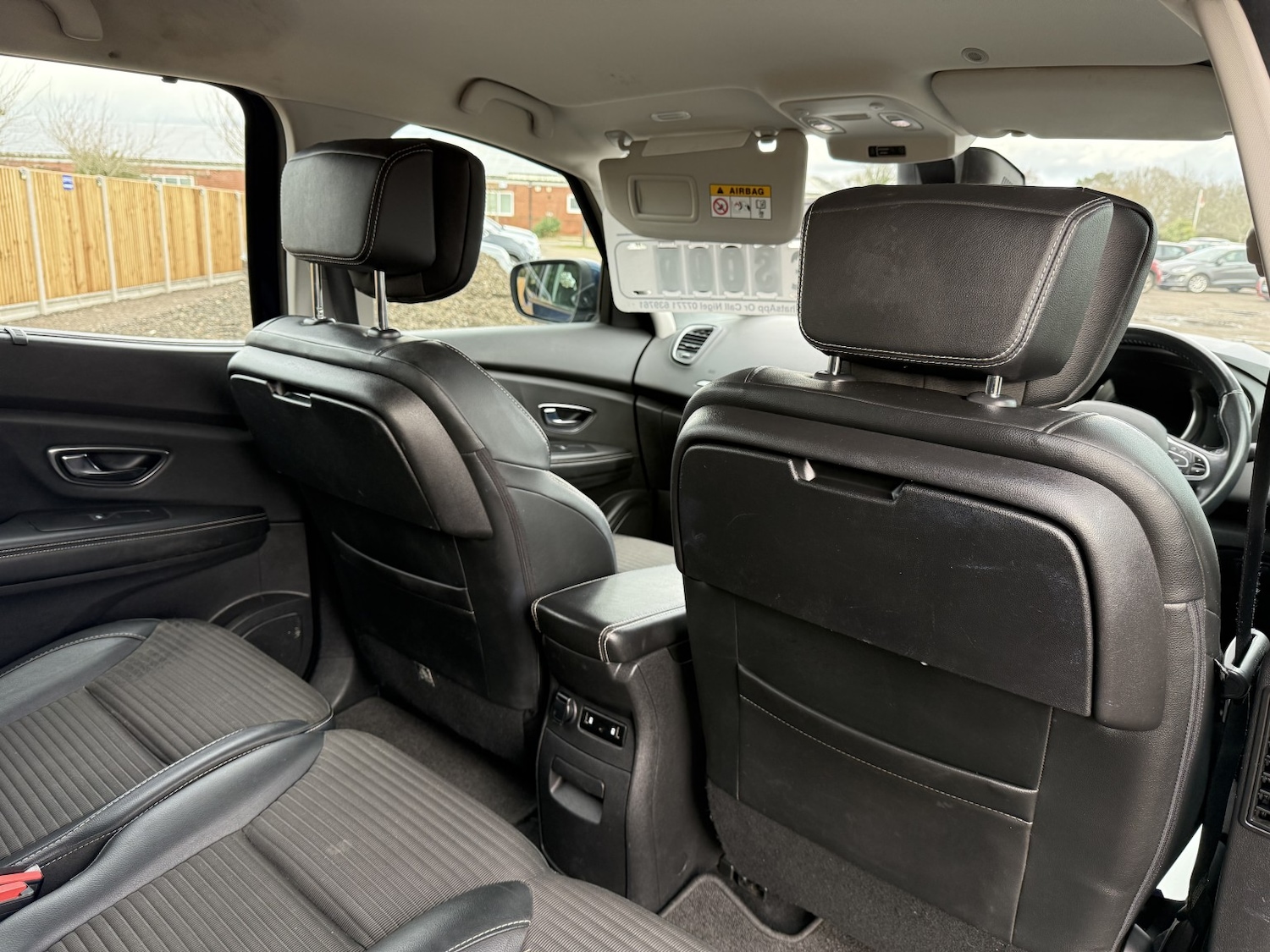 Used Renault Grand Scenic 2017 for sale - 77578474: Photo 18