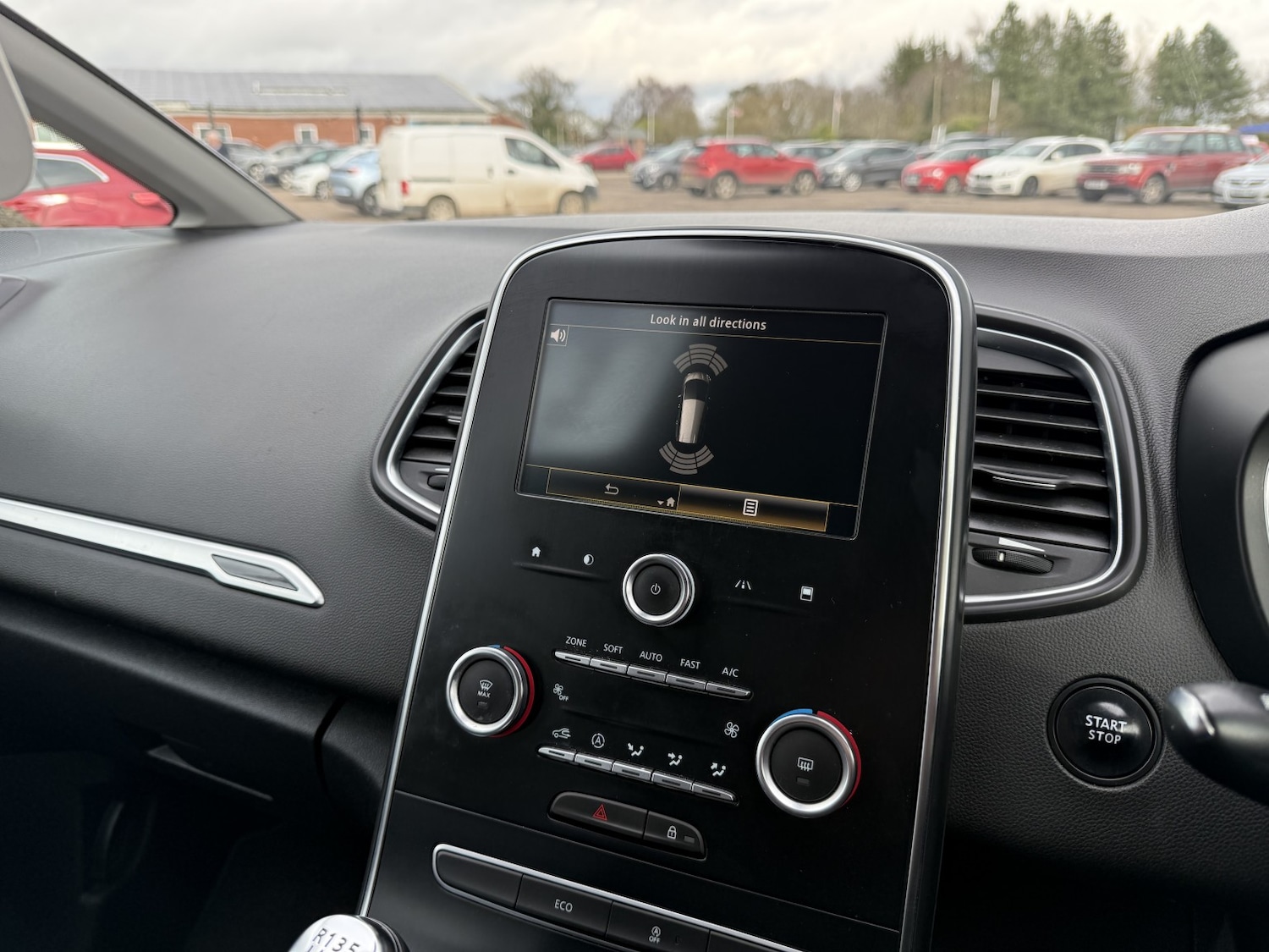 Used Renault Grand Scenic 2017 for sale - 77578474: Photo 25