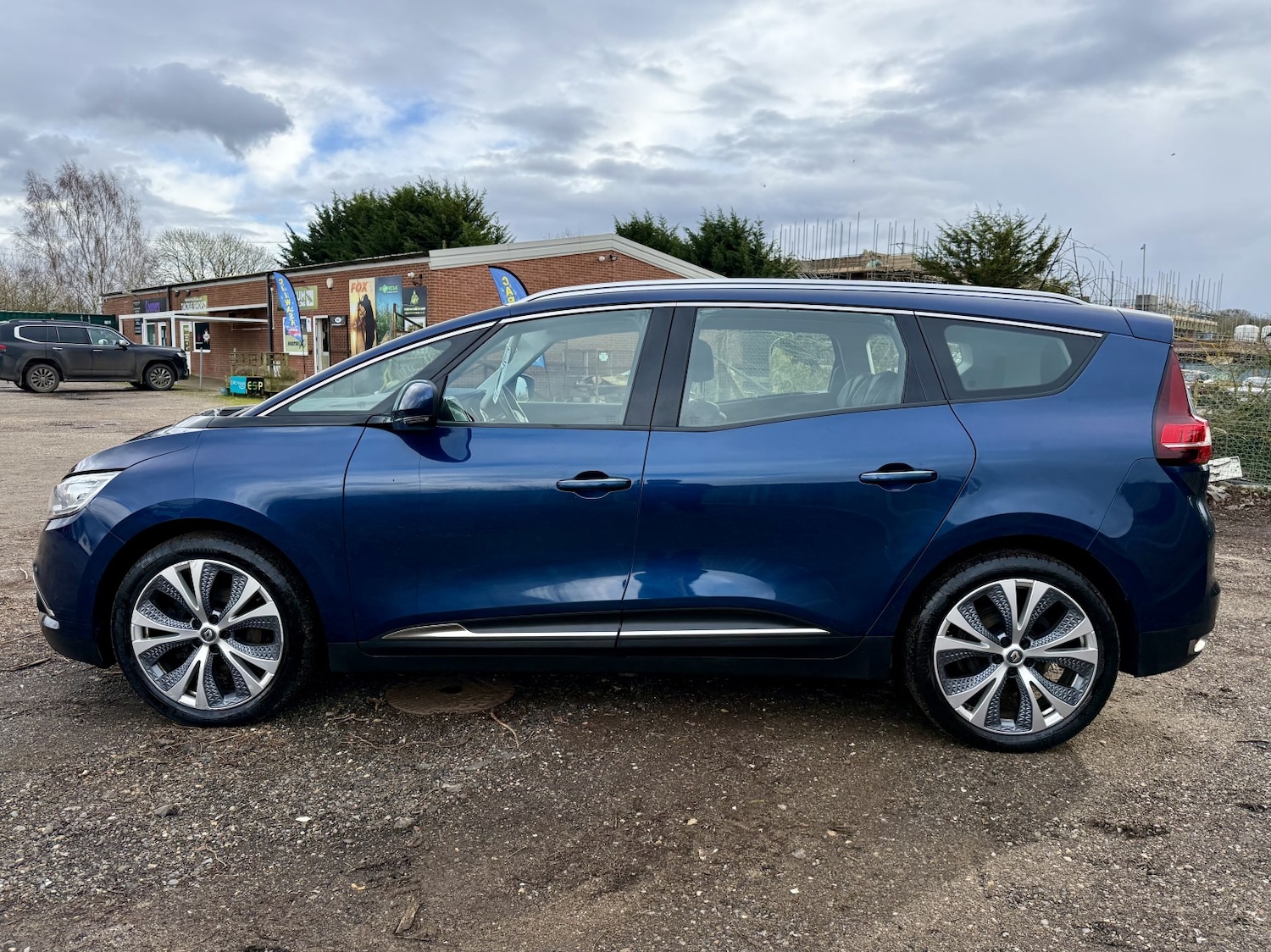 Used Renault Grand Scenic 2017 for sale - 77578474: Photo 4
