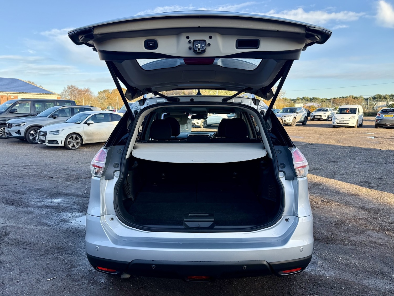 Used Nissan X-Trail 2017 for sale - 76799142: Photo 11