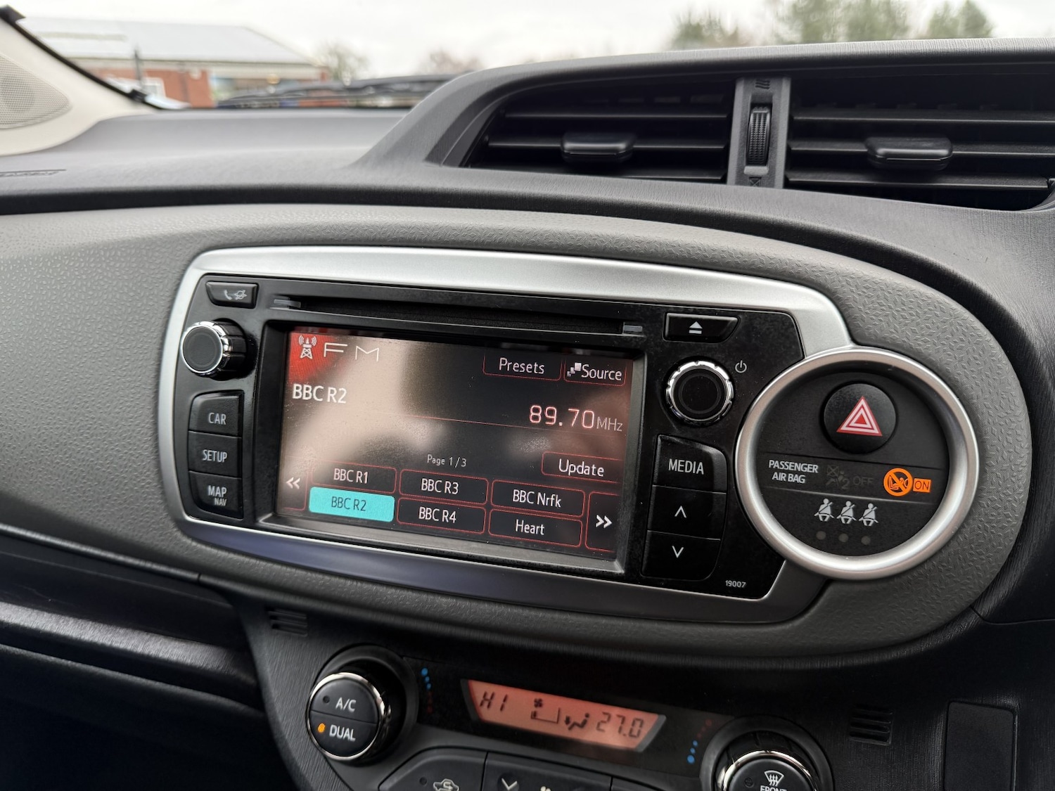 Used Toyota Yaris 2014 for sale - 77632492: Photo 19