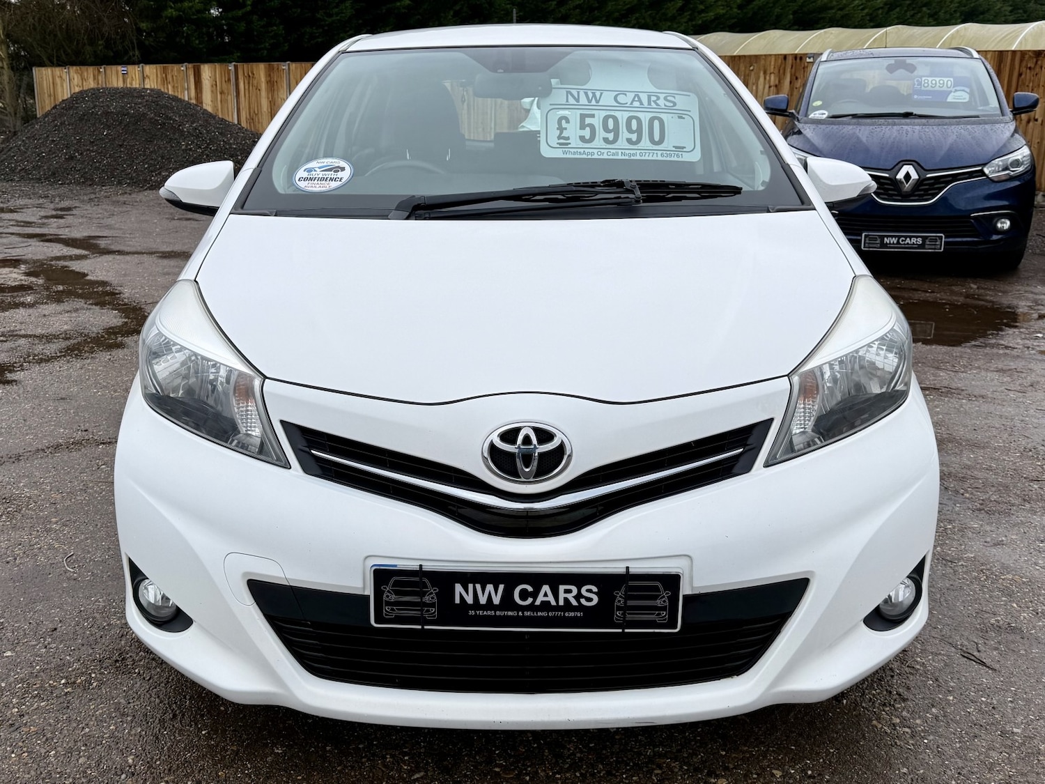 Used Toyota Yaris 2014 for sale - 77632492: Photo 2