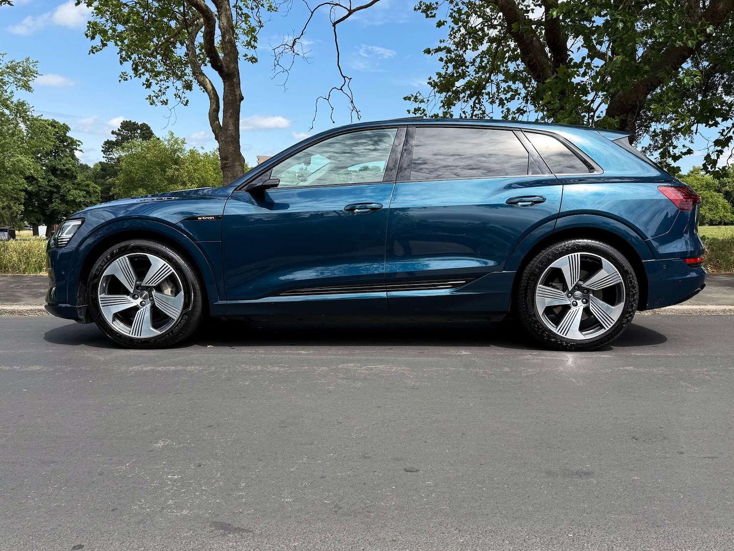 Used Audi e-tron 2019 for sale - 78019810: Photo 6