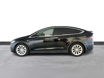 Used Tesla Model X 2018 for sale - 79133014: Photo