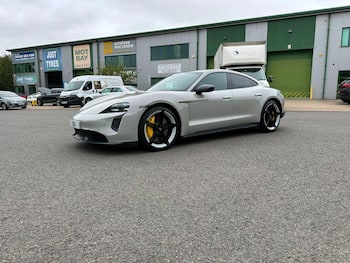 Used Porsche Taycan 2020 for sale - 79741516: Photo