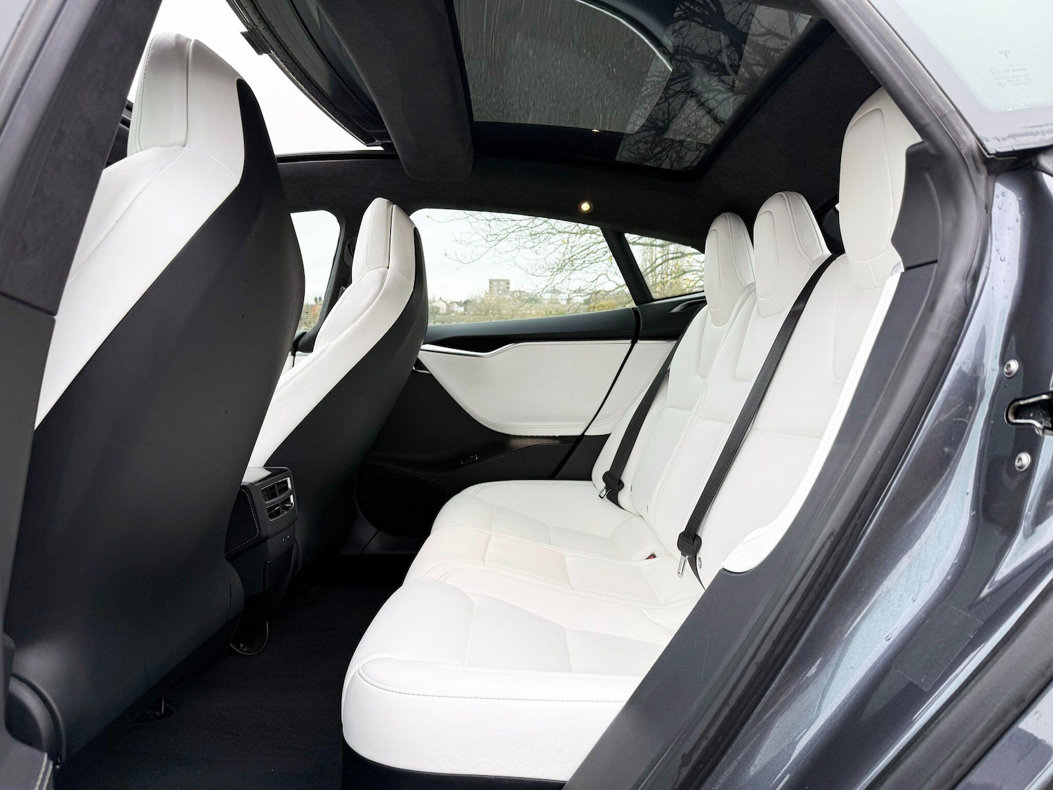 Used Tesla Model S 2017 for sale - 76759599: Photo 11