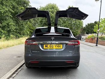 Used Tesla Model X 2018 for sale - 75400645: Photo