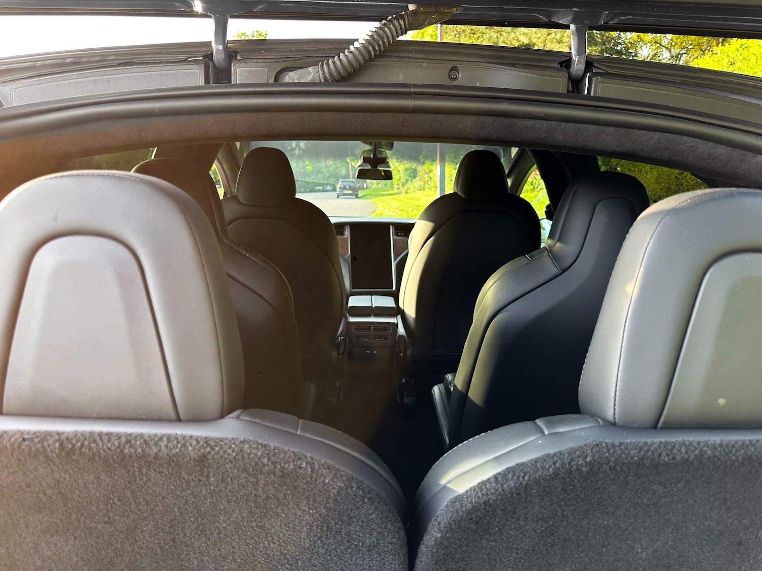 Used Tesla Model X 2019 for sale - 76499544: Photo 2