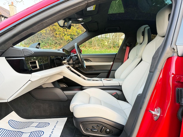 Used Porsche Taycan 2020 for sale - 73882497: Photo 15