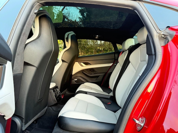Used Porsche Taycan 2020 for sale - 73882497: Photo 16
