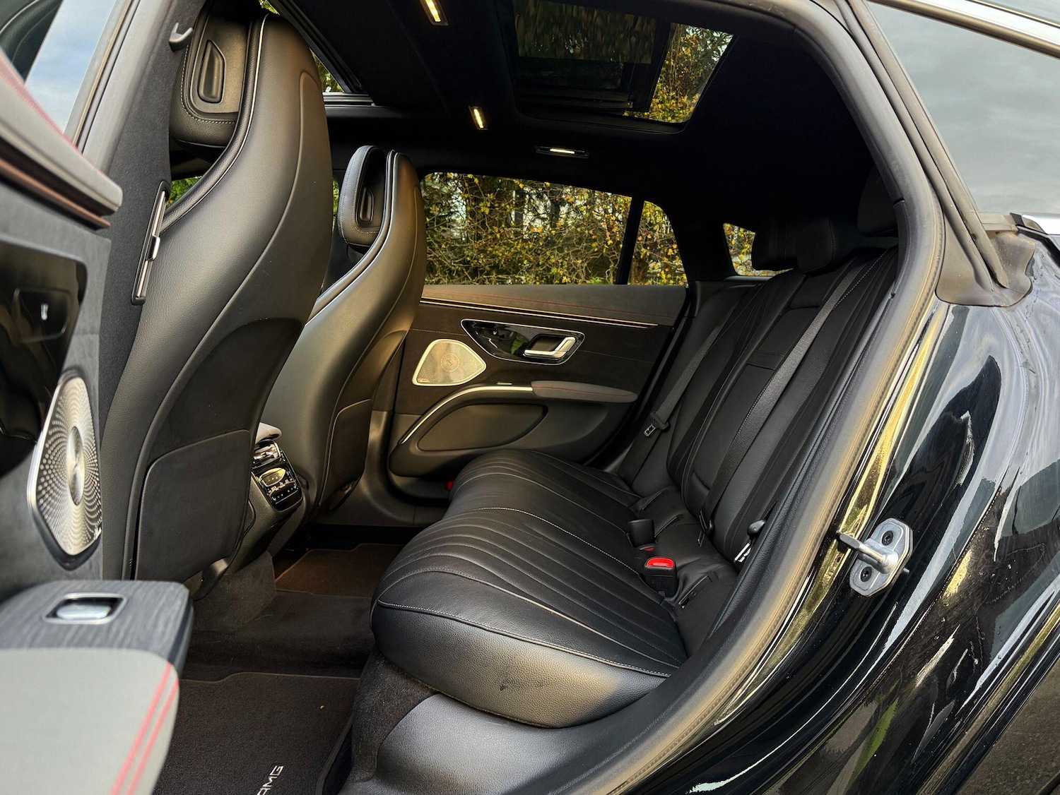 Used Mercedes-Benz EQS 2022 for sale - 76099378: Photo 11