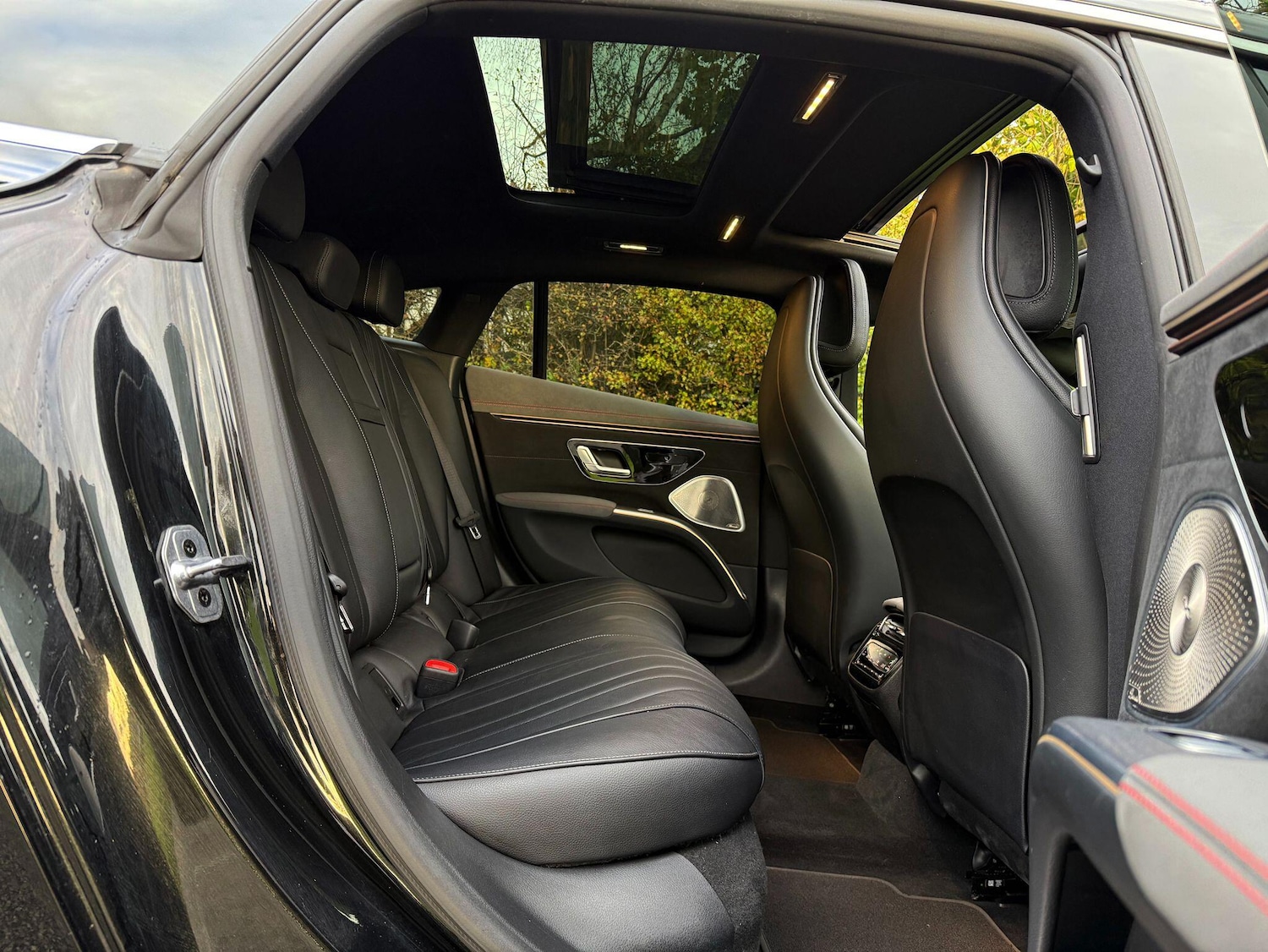 Used Mercedes-Benz EQS 2022 for sale - 76099378: Photo 12