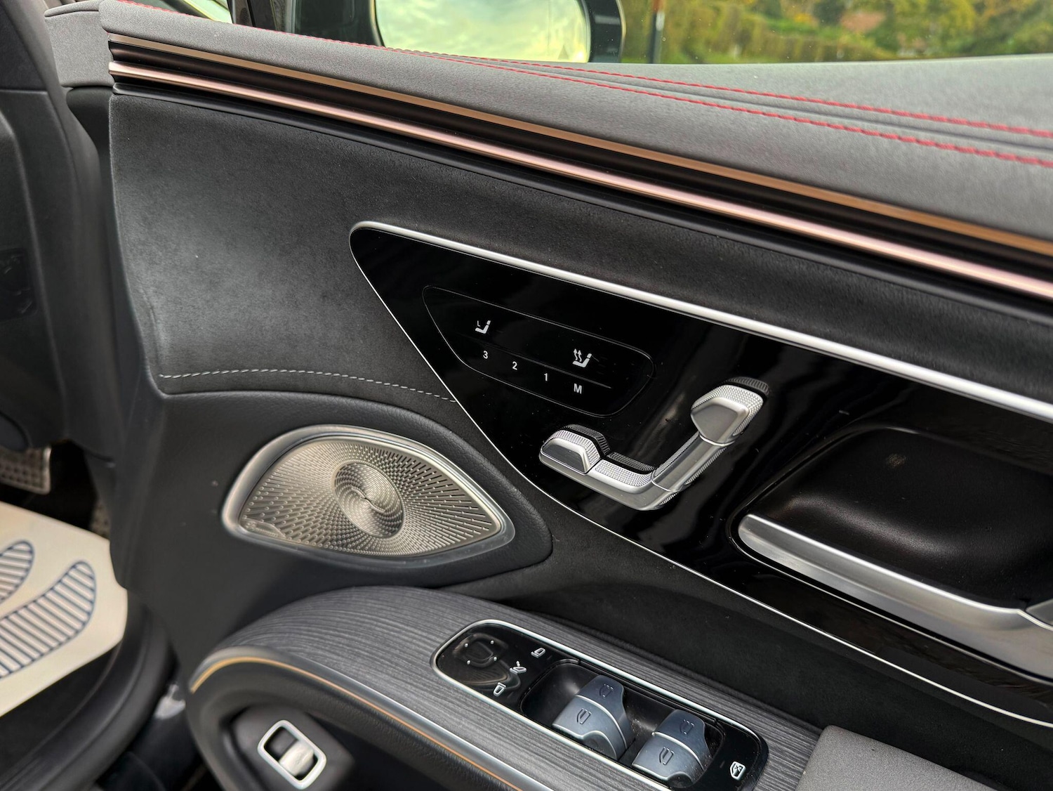 Used Mercedes-Benz EQS 2022 for sale - 76099378: Photo 28