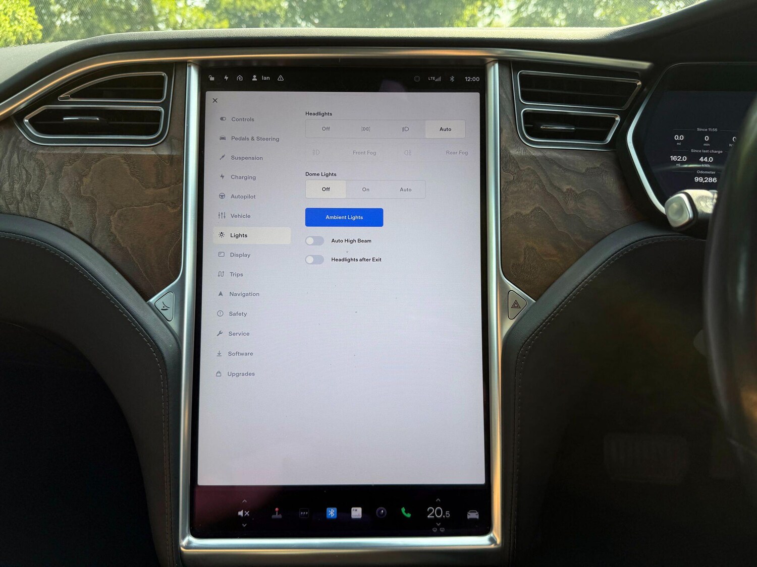 Vehicle 29