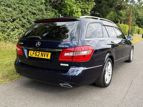 Used Mercedes-Benz E-Class 2024 for sale - 74758256: Photo 3