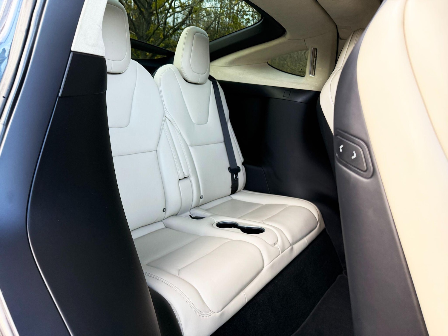 Used Tesla Model X 2018 for sale - 76759397: Photo 16