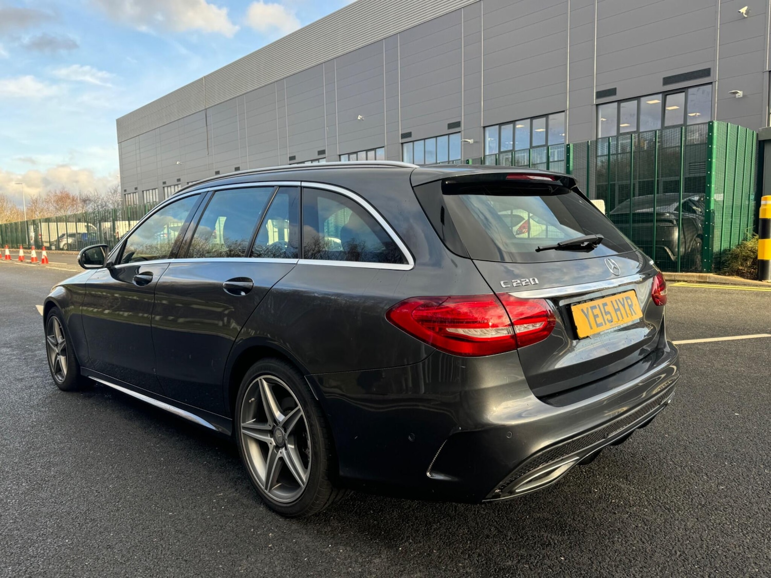 Used Mercedes-Benz C Class 2015 for sale - 77305191: Photo 10