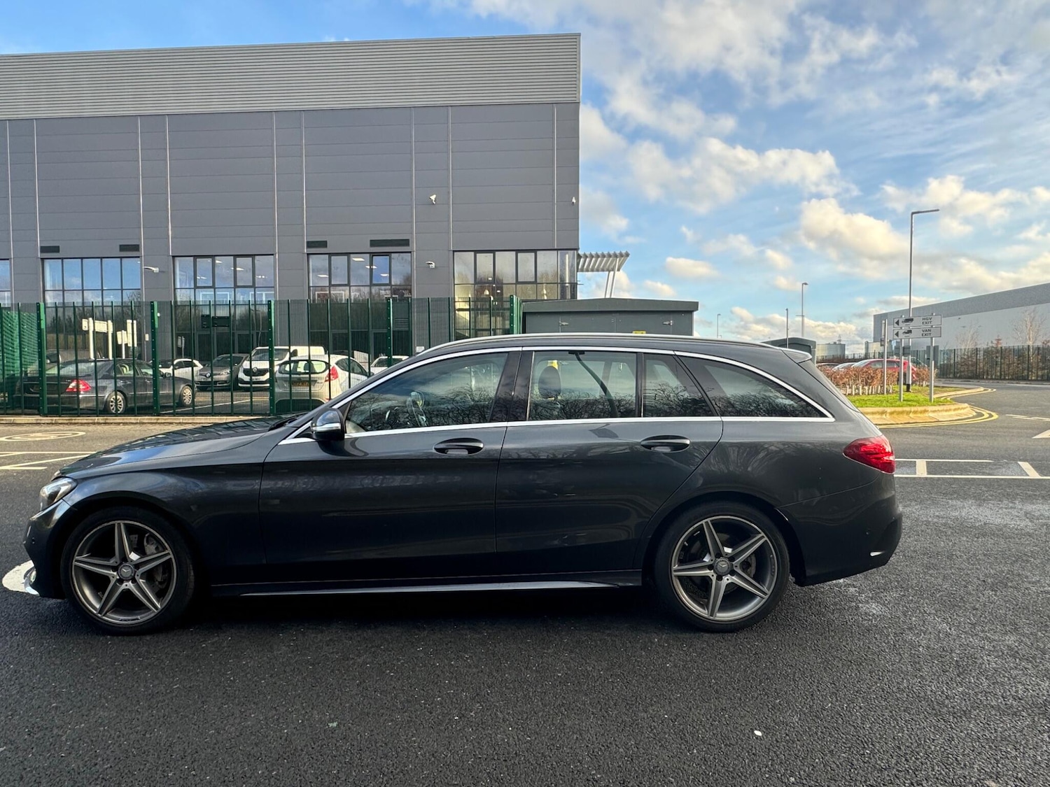 Used Mercedes-Benz C Class 2015 for sale - 77305191: Photo 12