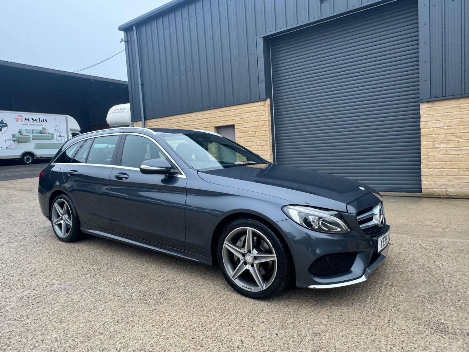 Used Mercedes-Benz C Class 2015 for sale - 77305191: Photo 2