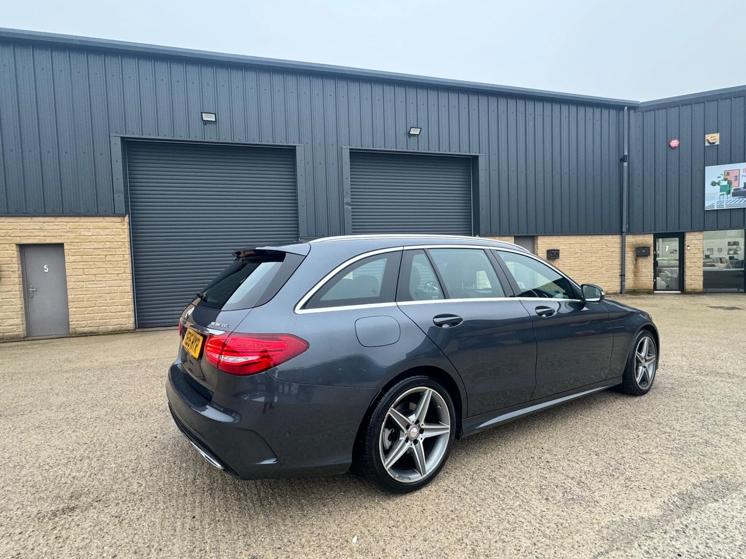 Used Mercedes-Benz C Class 2015 for sale - 77305191: Photo 21