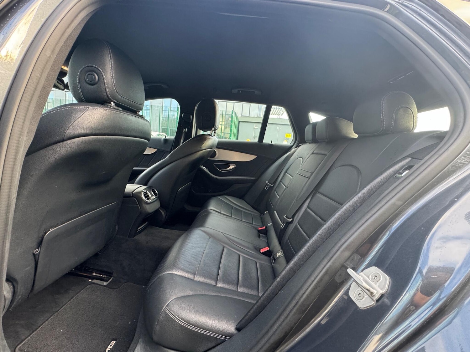 Used Mercedes-Benz C Class 2015 for sale - 77305191: Photo 35