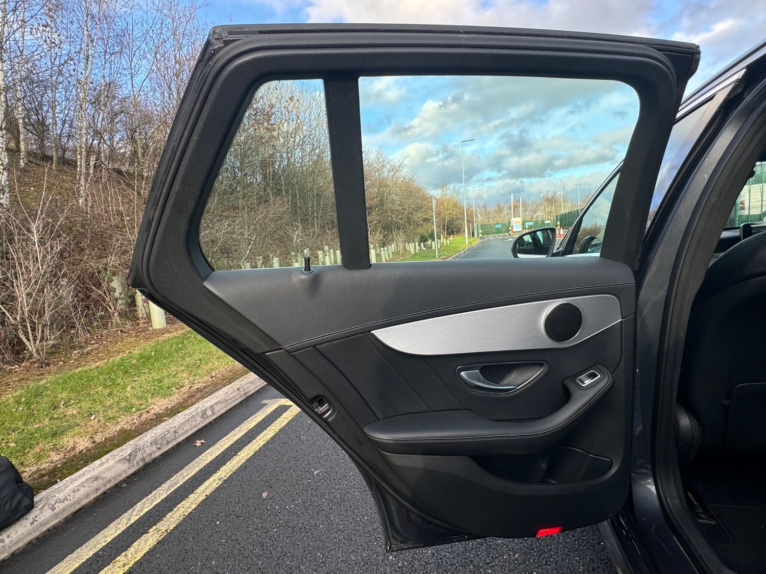 Used Mercedes-Benz C Class 2015 for sale - 77305191: Photo 41