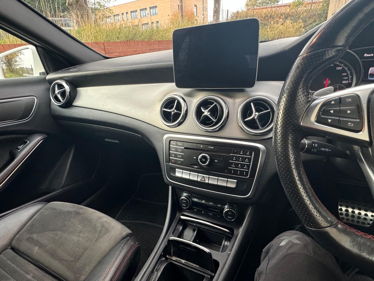 Used Mercedes-Benz GLA 2019 for sale - 76645409: Photo 36