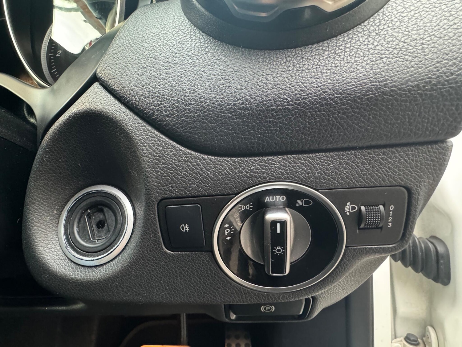 Used Mercedes-Benz GLA 2019 for sale - 76645409: Photo 41