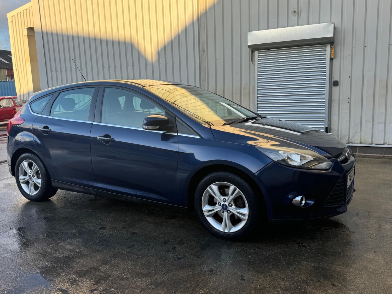 Used Ford Focus 2013 for sale - 76743299: Photo 2