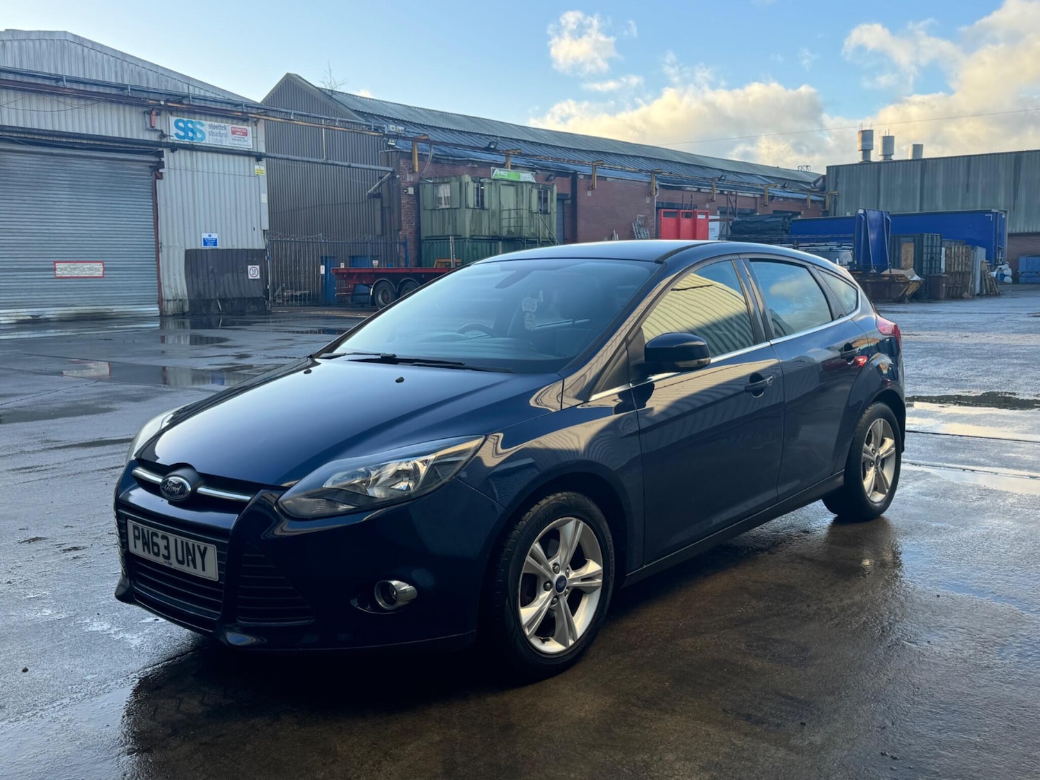 Used Ford Focus 2013 for sale - 76743299: Photo 4