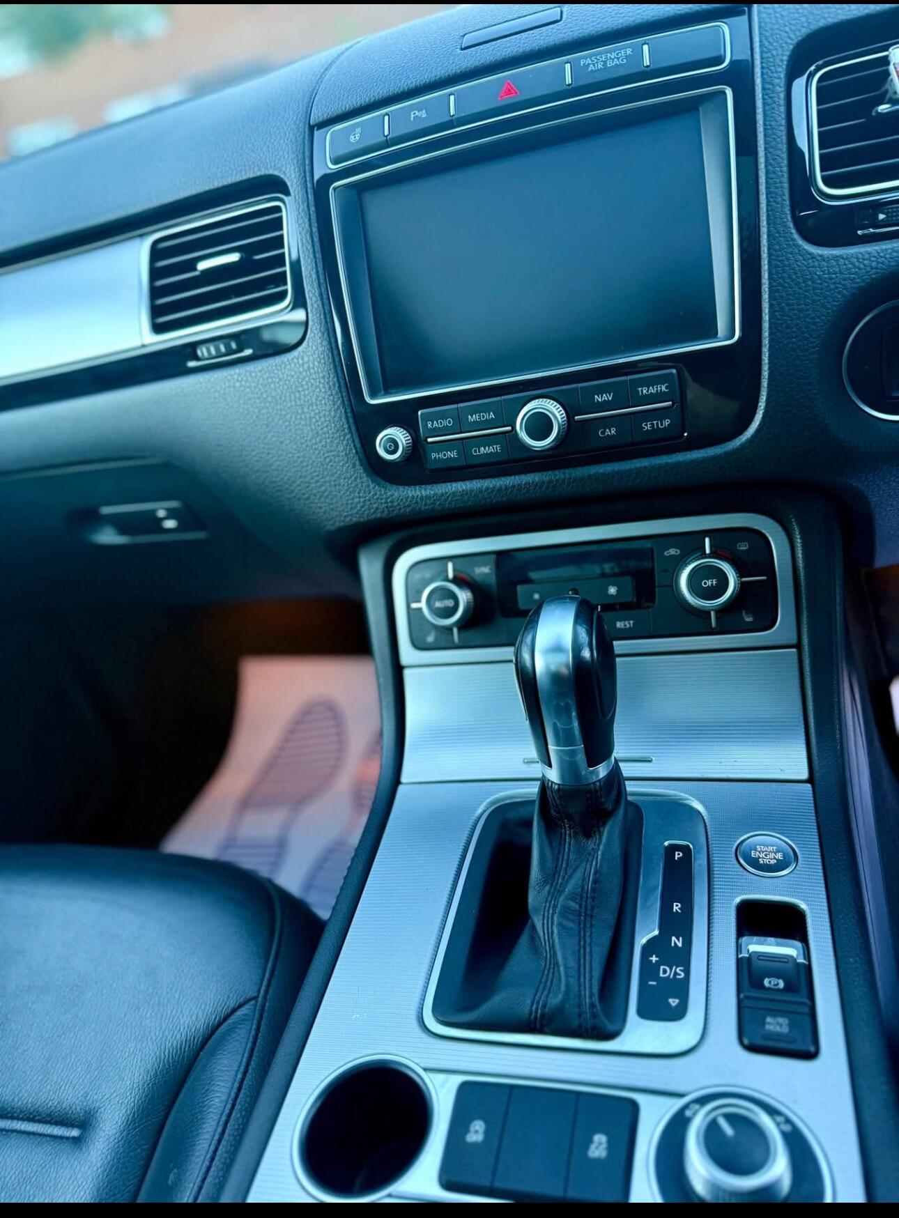 Used Volkswagen Touareg 2015 for sale - 76645437: Photo 9