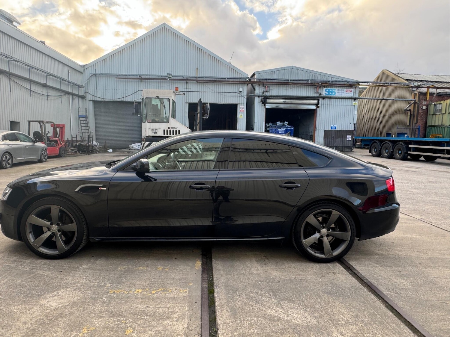 Used Audi A5 2014 for sale - 76899581: Photo 2