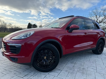 Used Porsche Cayenne 2015 for sale - 77049727: Photo
