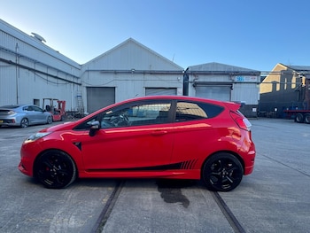 Used Ford Fiesta 2016 for sale - 77101869: Photo