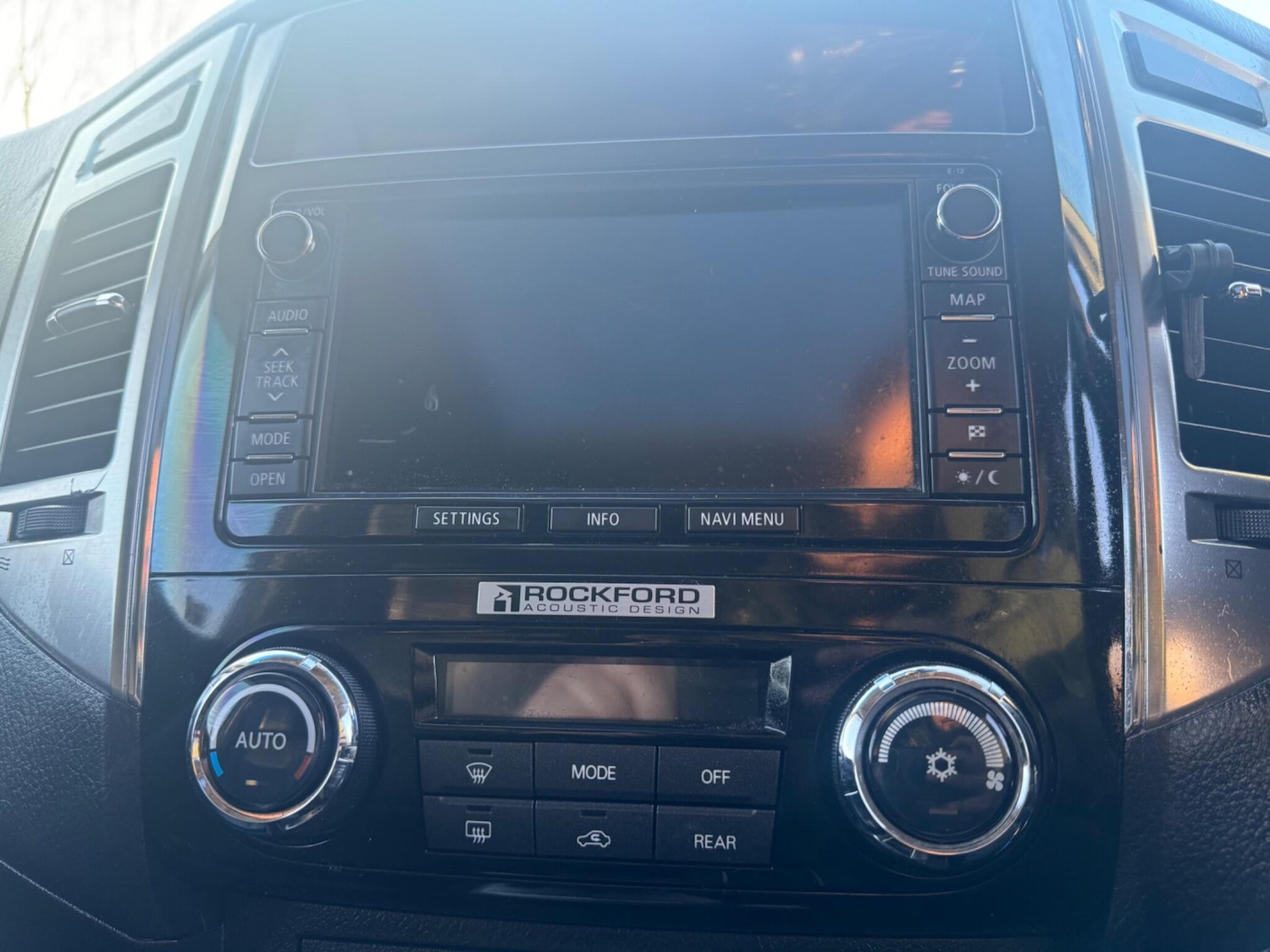 Used Mitsubishi Shogun for sale - 77752834: Photo 38