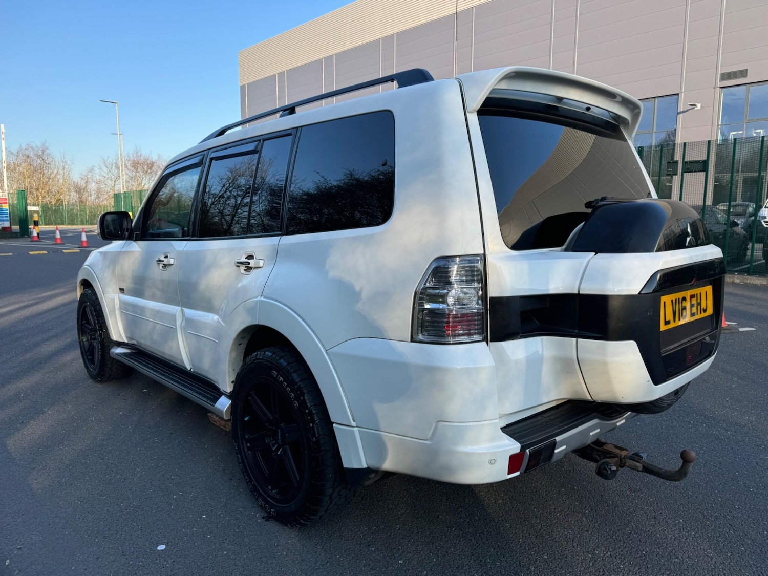 Used Mitsubishi Shogun for sale - 77752834: Photo 4