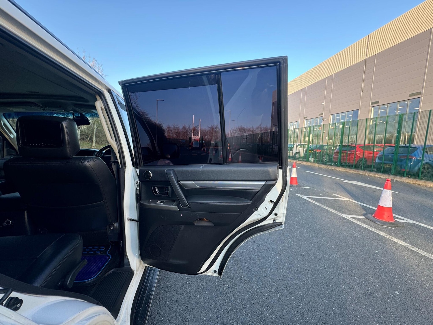 Used Mitsubishi Shogun for sale - 77752834: Photo 45