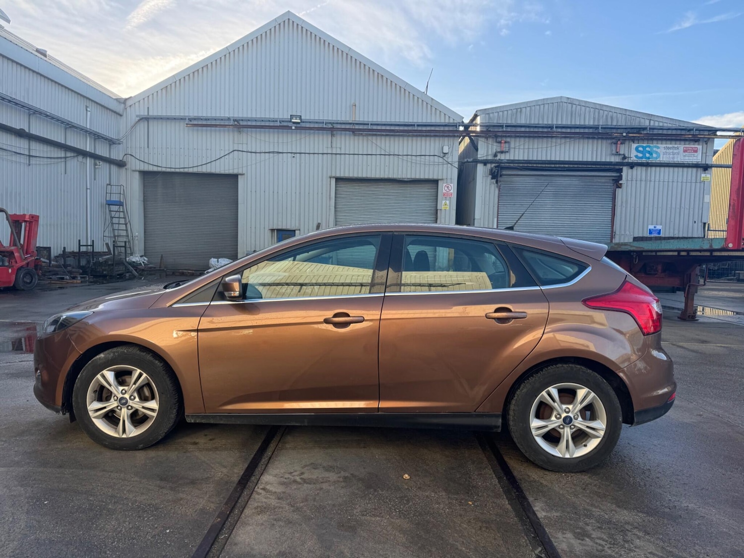 Used Ford Focus 2013 for sale - 76936457: Photo 5